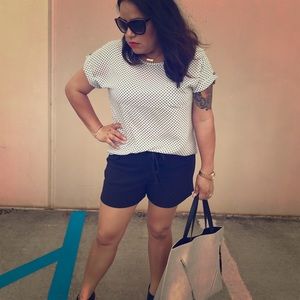 Meet your Posher, Magaly ,también hablo español